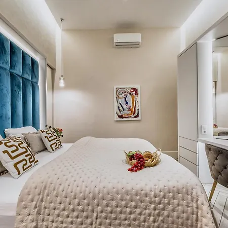 Luxe 3bed 3bath Steps To New York Cafe & Szimpla Kert