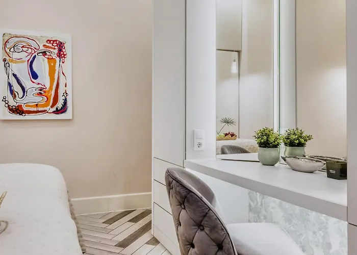 Luxe 3bed 3bath Steps To New York Café&szimpla Kert Apartamento *