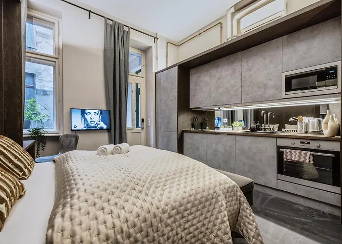 شقة Luxe 3bed 3bath Steps To New York Cafe & Szimpla Kert